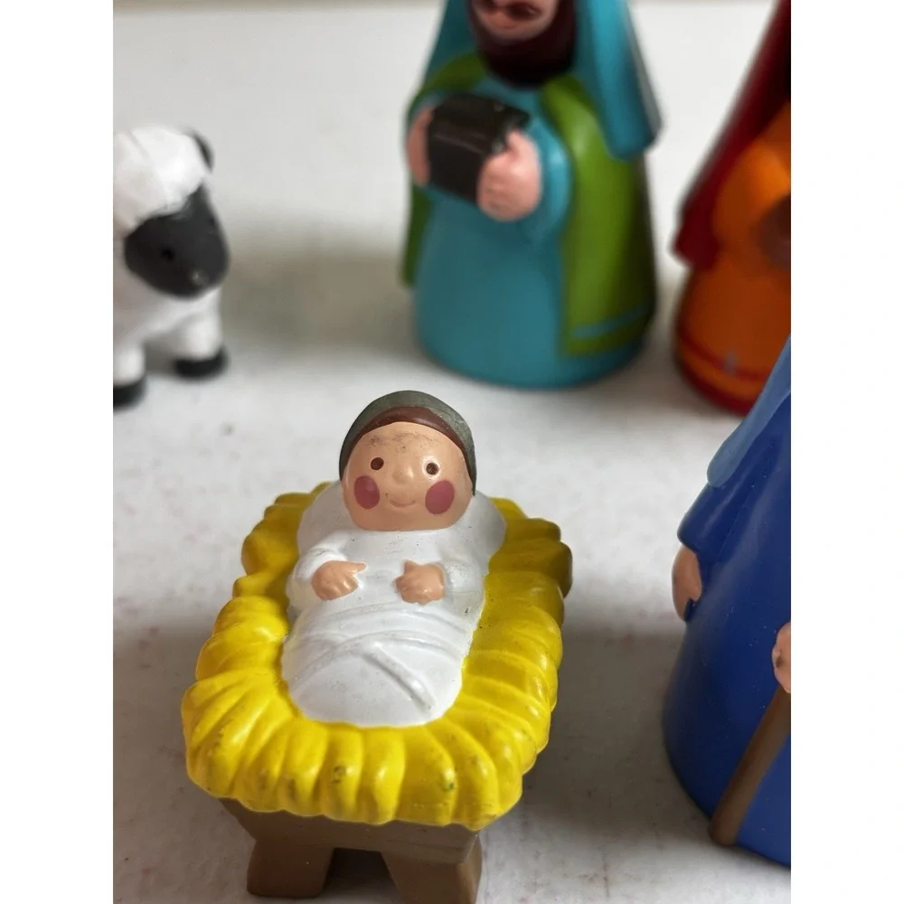 Vintage 1993 Avon Child's My First Christmas Story Nativity‎ 9 PC Set Complete